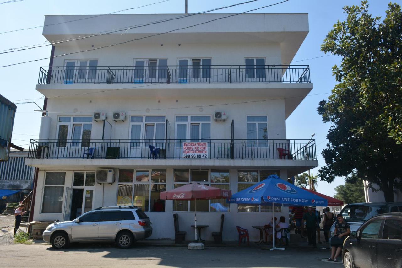 Hotel Niks 마킨자우리 외부 사진