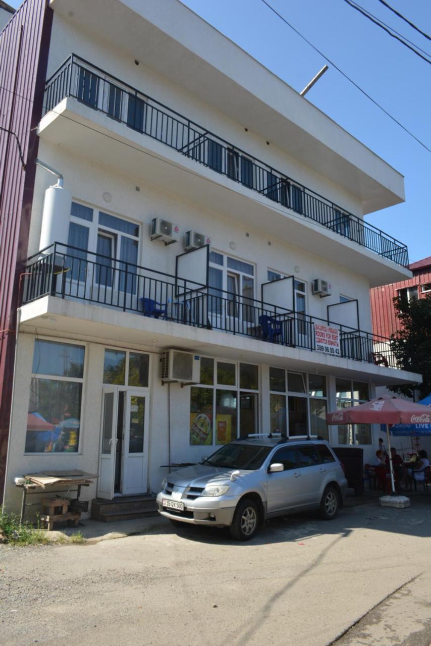 Hotel Niks 마킨자우리 외부 사진