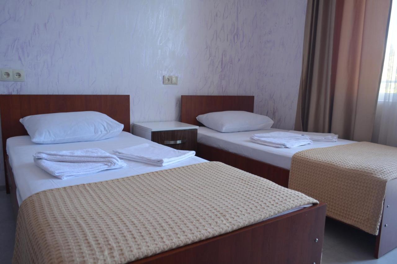 Hotel Niks 마킨자우리 외부 사진