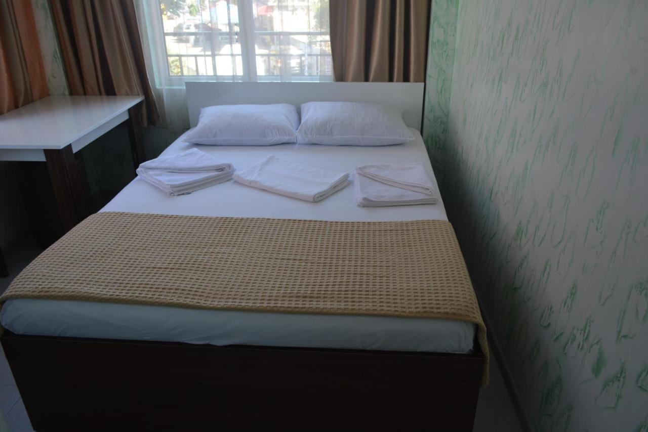 Hotel Niks 마킨자우리 외부 사진