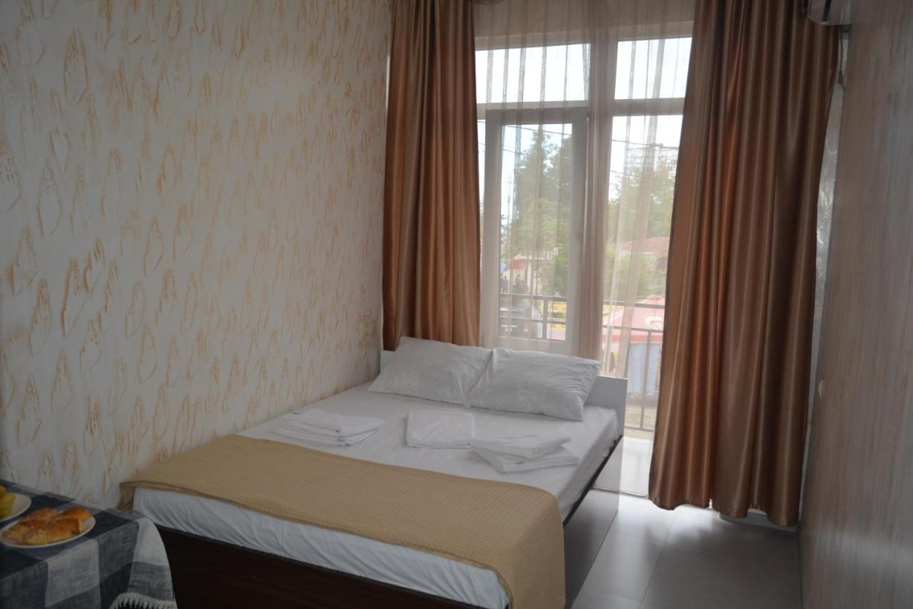 Hotel Niks 마킨자우리 외부 사진