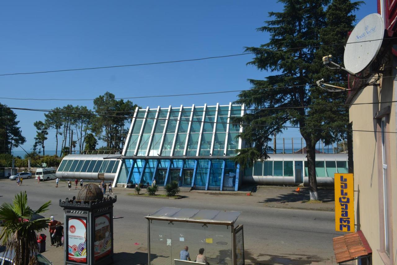 Hotel Niks 마킨자우리 외부 사진