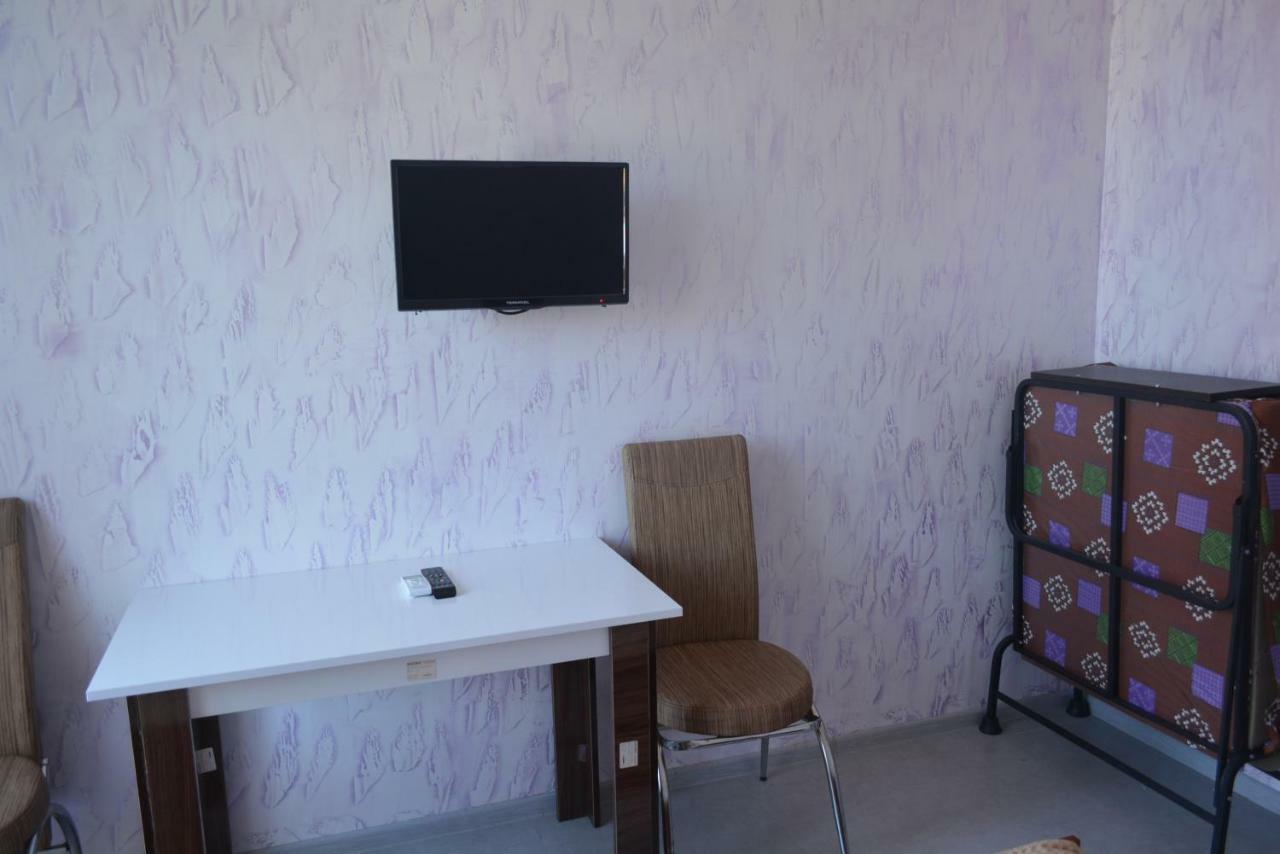 Hotel Niks 마킨자우리 외부 사진