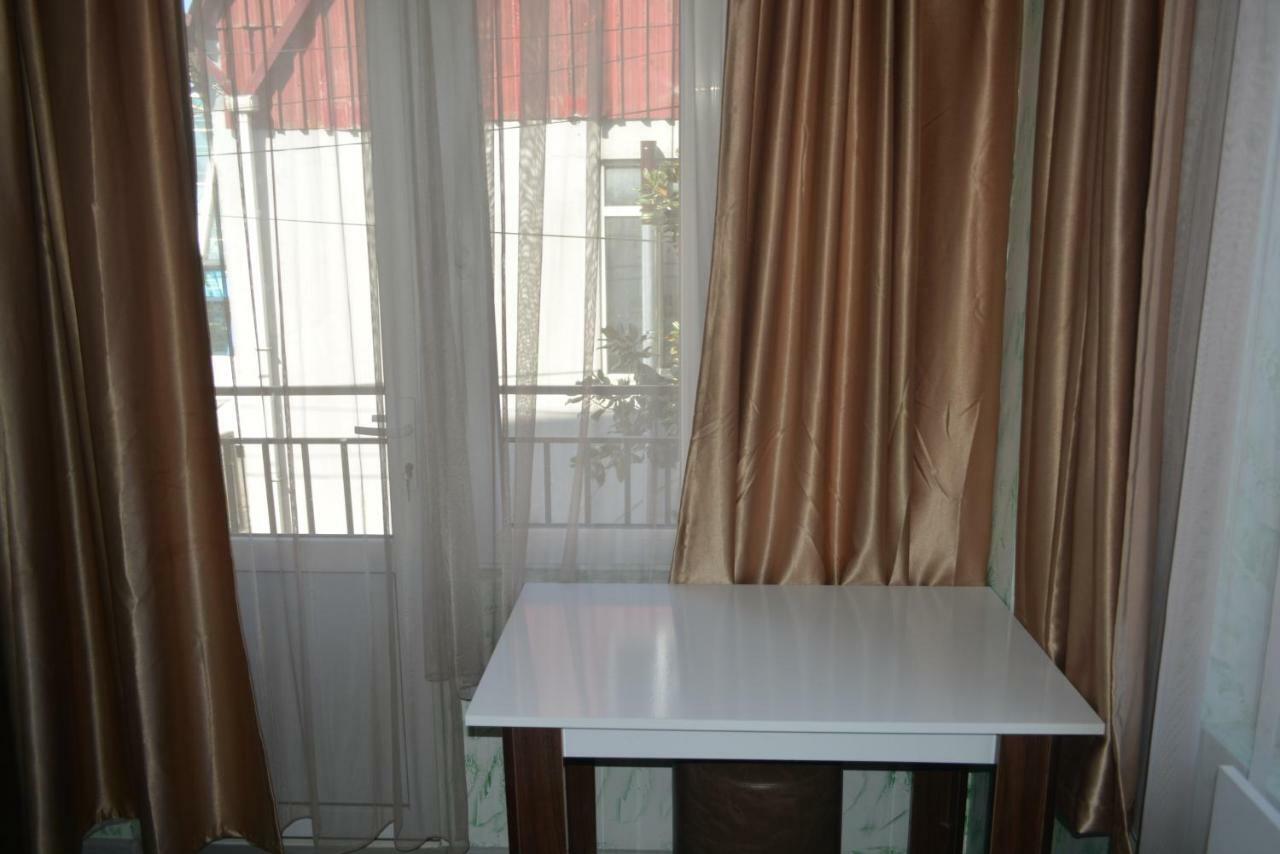 Hotel Niks 마킨자우리 외부 사진