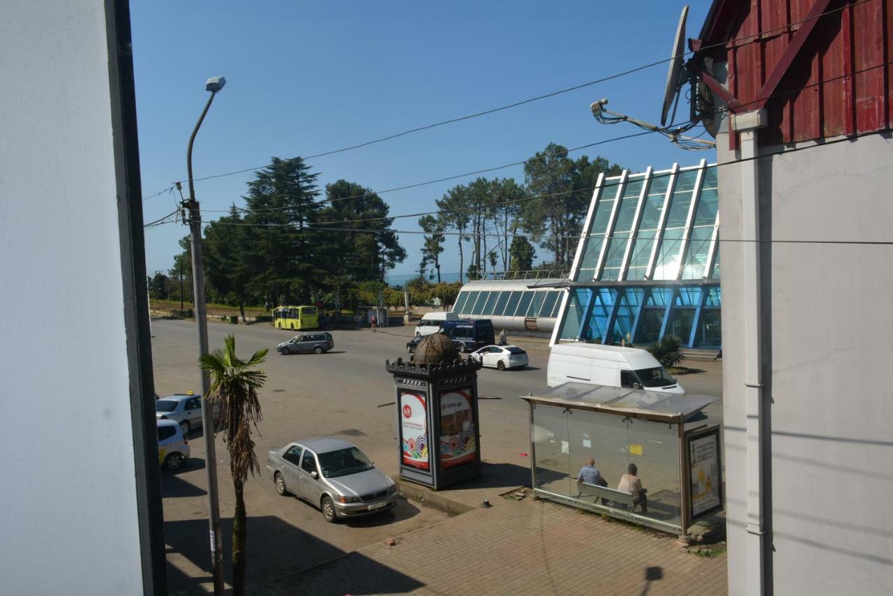 Hotel Niks 마킨자우리 외부 사진